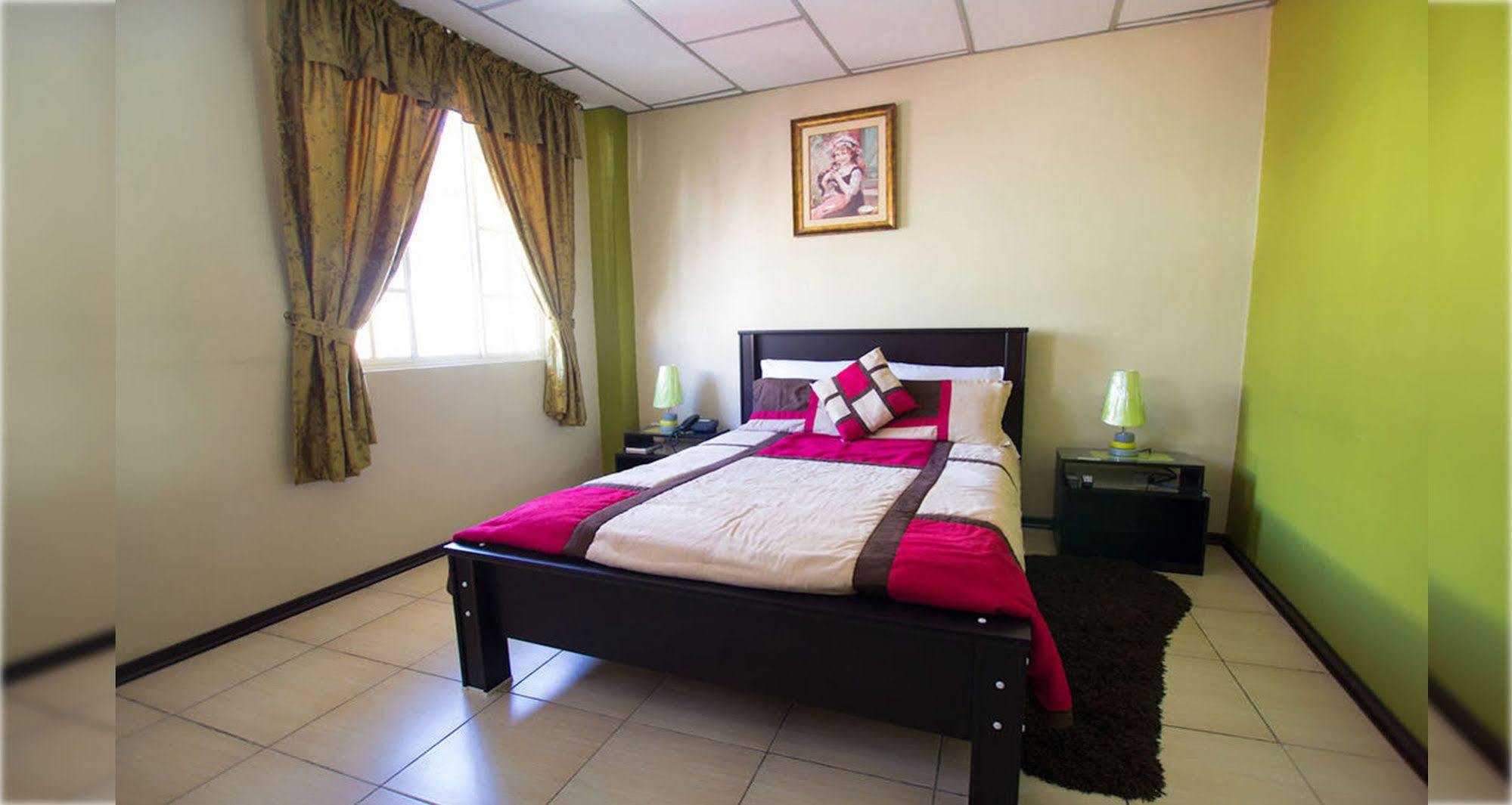 Hotel Las Gardenias Cuenca Eksteriør billede